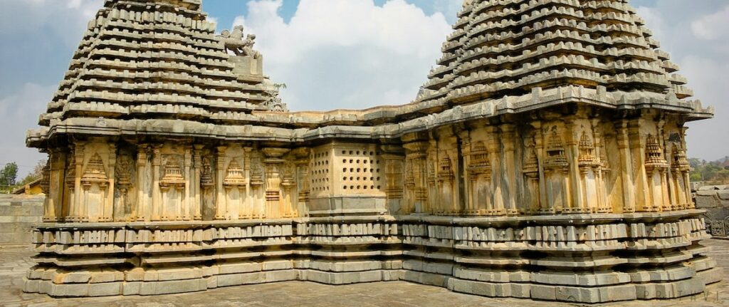 Prithvi-Doddagaddavalli-Temple-The-Twin-Wonders-of-Belur-Halebidu-Explore-Karnataka-Places-to-Visit-Around-Bangalore-Travel-Agency-Near-Me