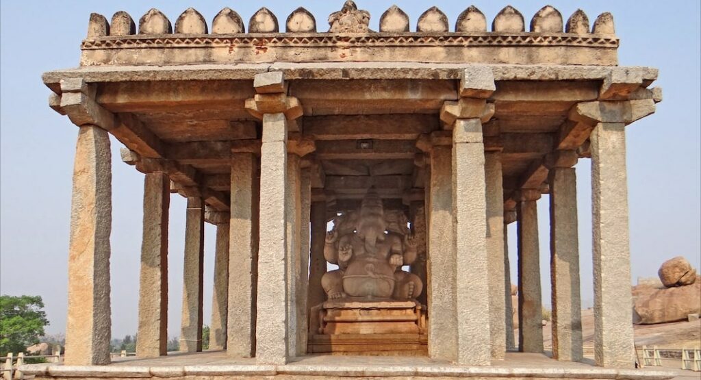 Sasivekalu-Ganesha-Temple-Best-Travel-Agency-Hampi-best-travel-agency-in-India-weekend-getaways-from-Bangalore-GoTravelab