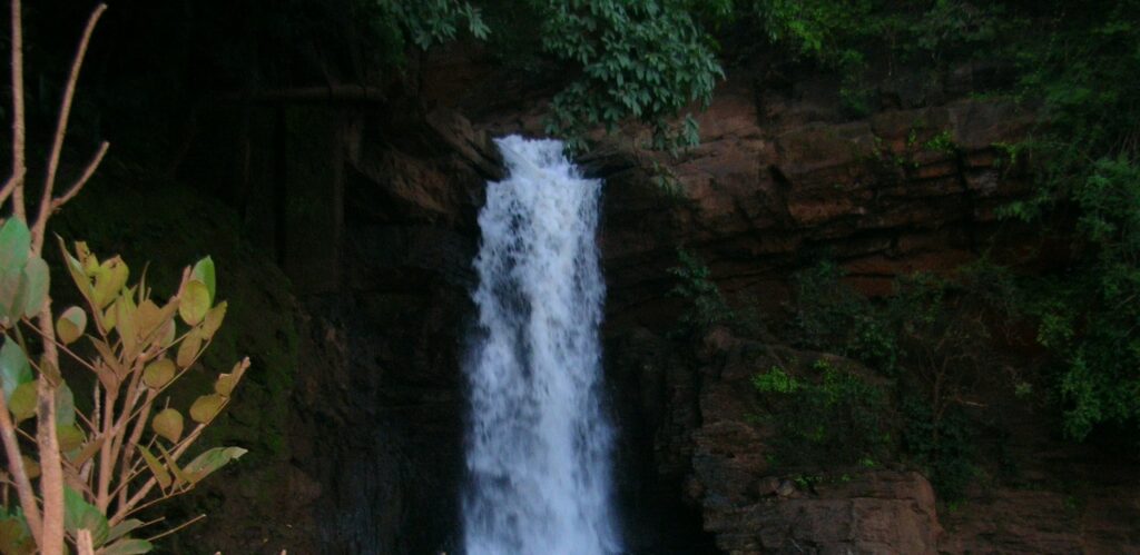 Harvalem Waterfall-Goa Tour Package-Goa Luxury Travel Agency-Goa Group-Corporate Tour Planner-GoTravelab