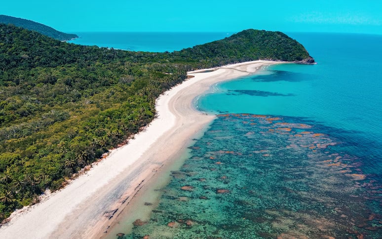Top 5 Destinations You Should Visit in Australia-The Great Barrier Reef-GoTraveLab